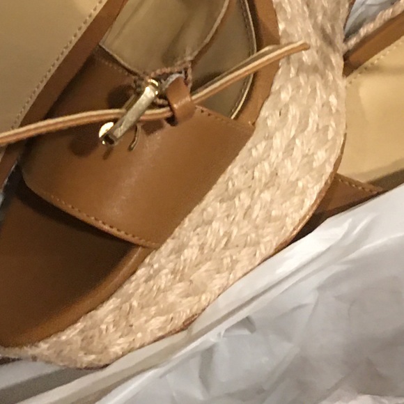 MICHAEL Michael Kors Jill Espadrille Wedge - Picture 5 of 8